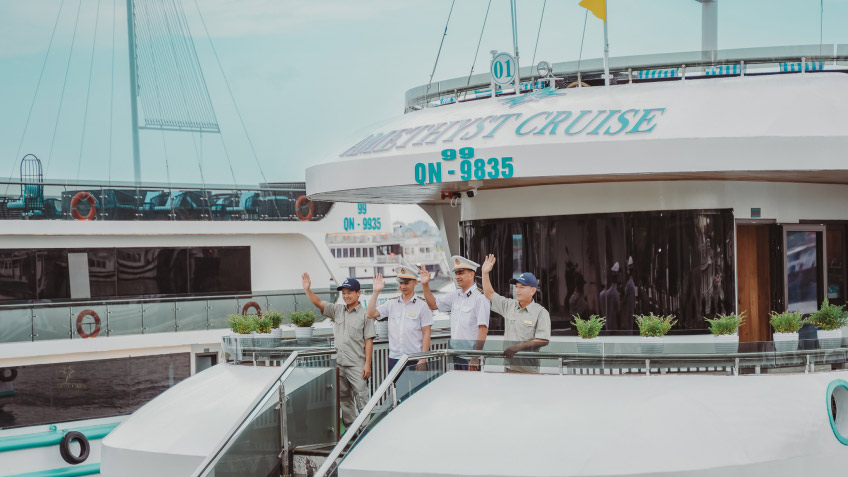 Amethyst Day Cruise Halong Bay