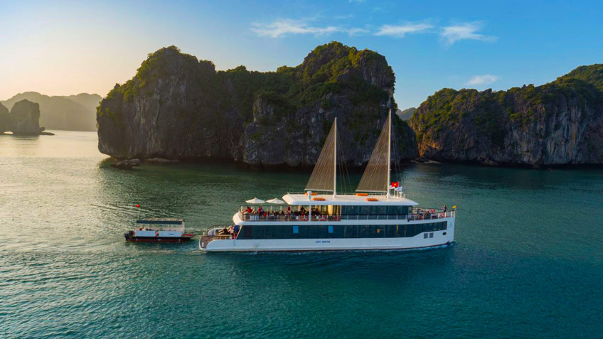 Jade Sails Halong Bay