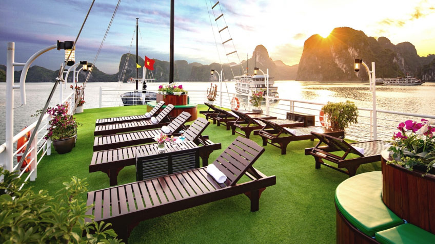 Lavender Elegance Cruise Halong Bay