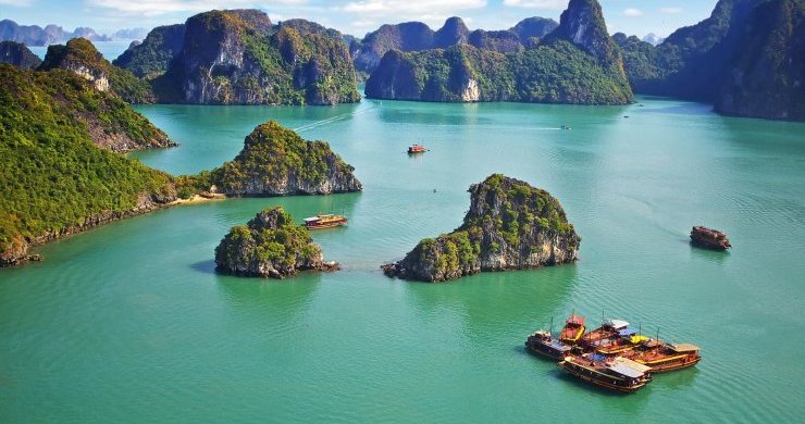 Northern Vietnam In A Nutshell: Halong Bay & Sapa 5 Days