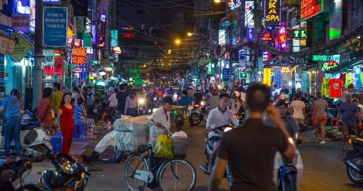 Luxury Saigon Explore 8 Days